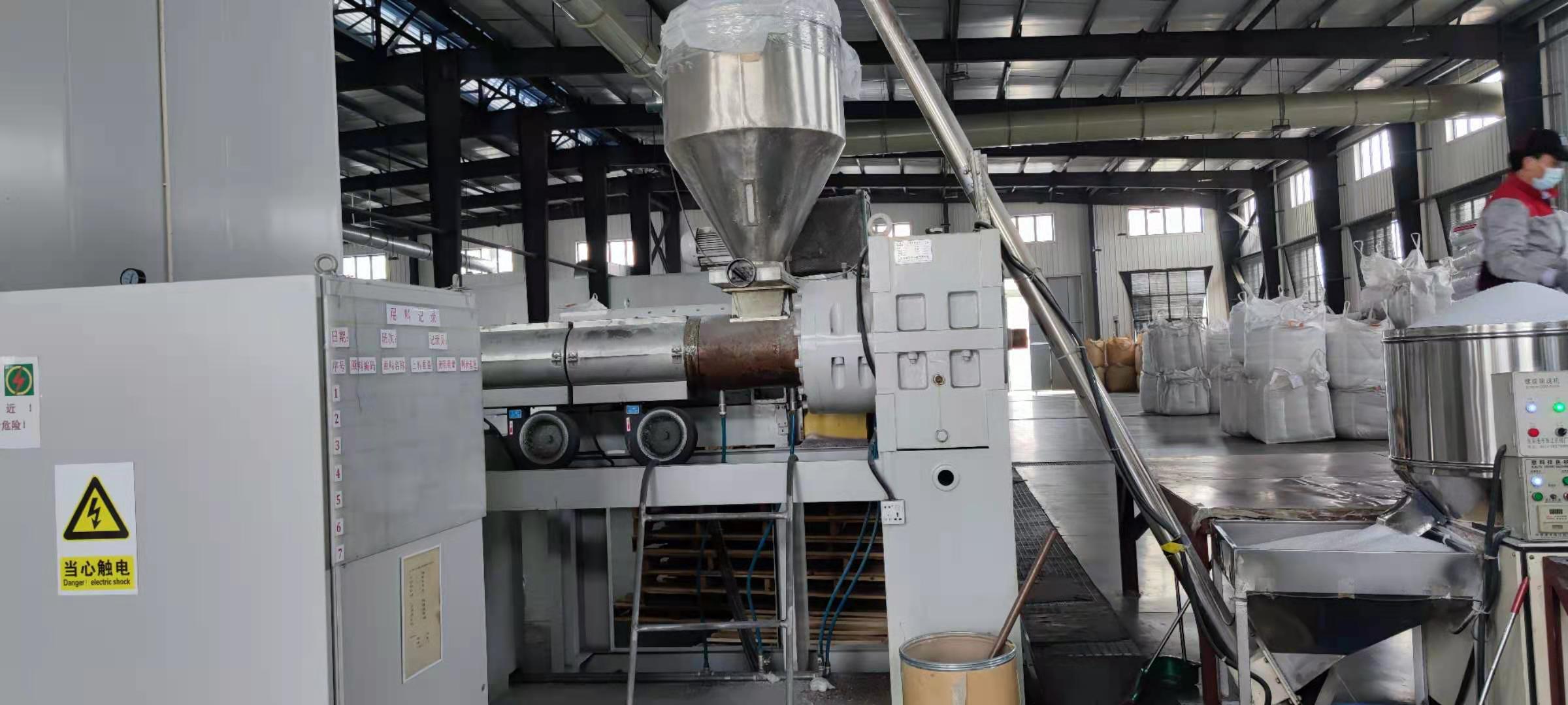 production of extruded acrylic sheets -1